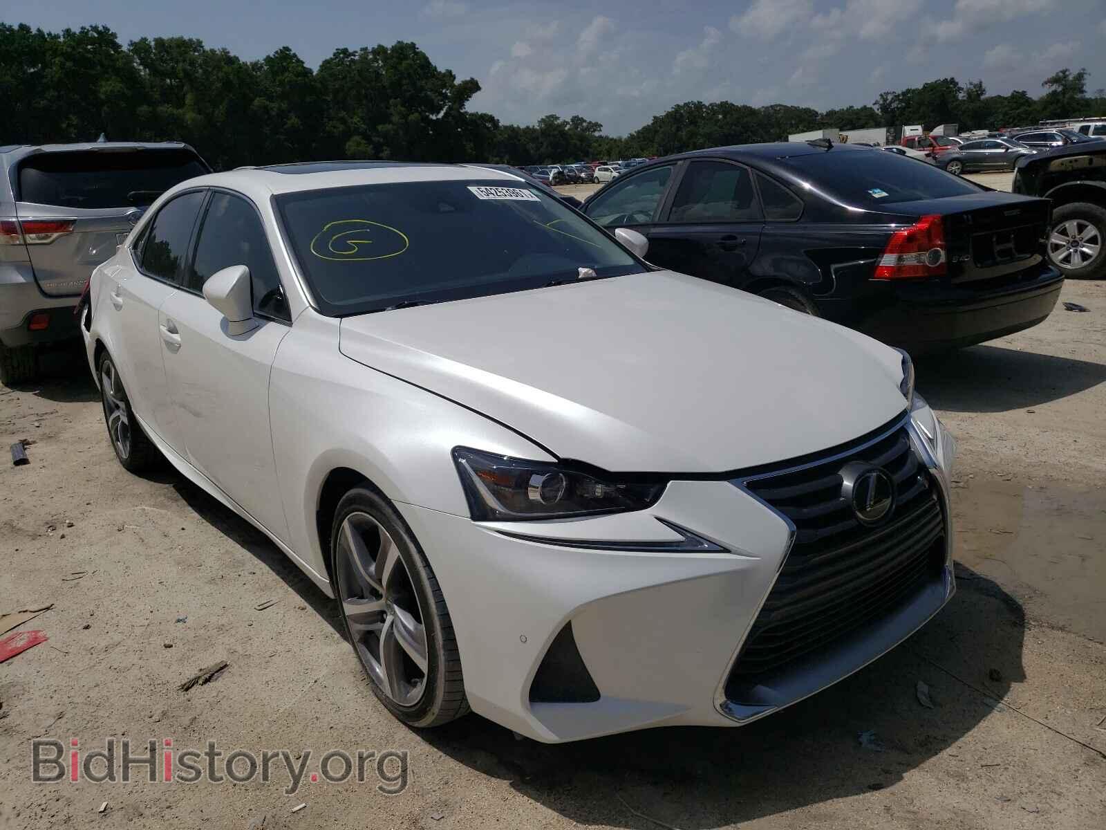 Photo JTHBA1D22J5070870 - LEXUS IS 2018