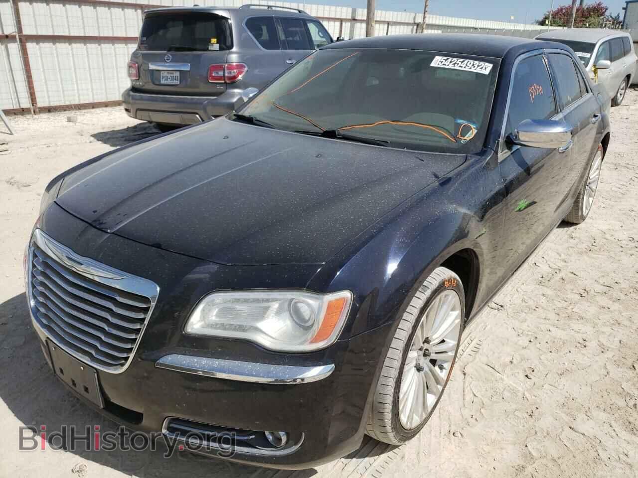 2011 CHRYSLER 300 - VIN: 2C3CA5CG9BH526355 - Фото 2