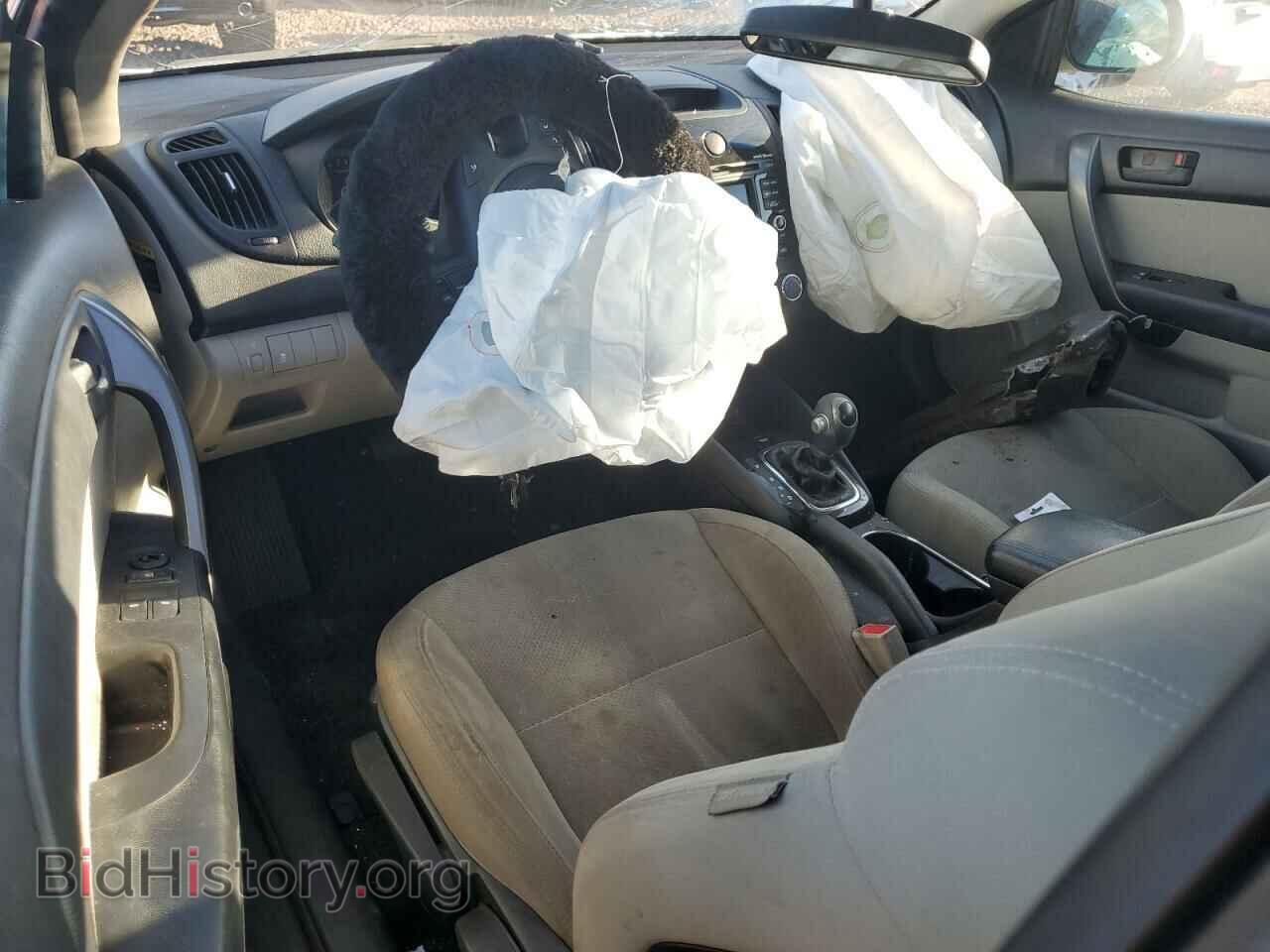2012 KIA FORTE - VIN: KNAFU6A26C5619272 - Фото 8