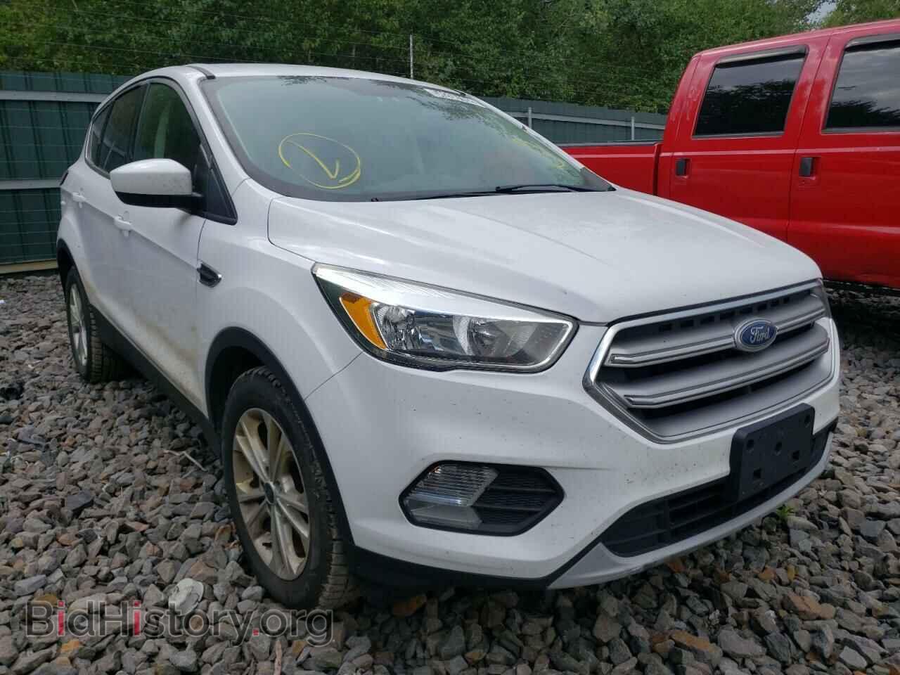 Фотография 1FMCU0GD2HUC99520 - FORD ESCAPE 2017
