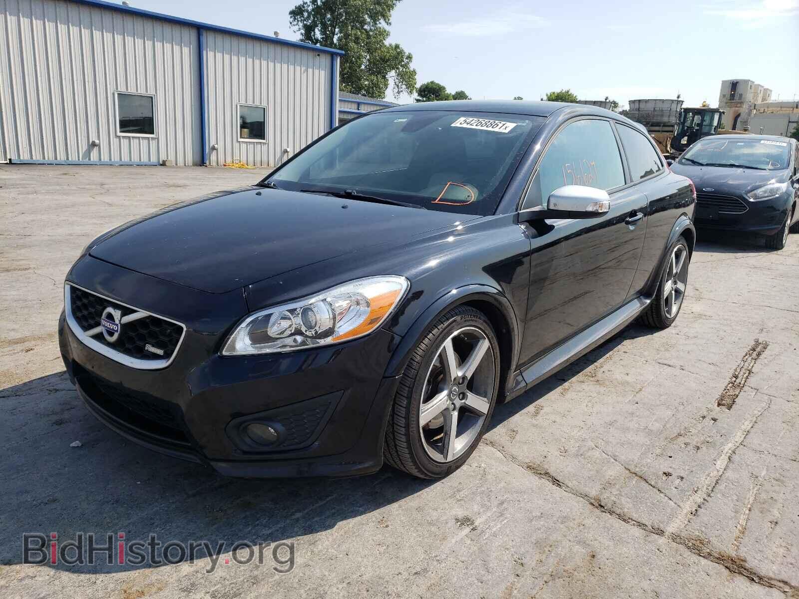 2011 VOLVO C30 - VIN: YV1672MK1B2247400 - Фото 2