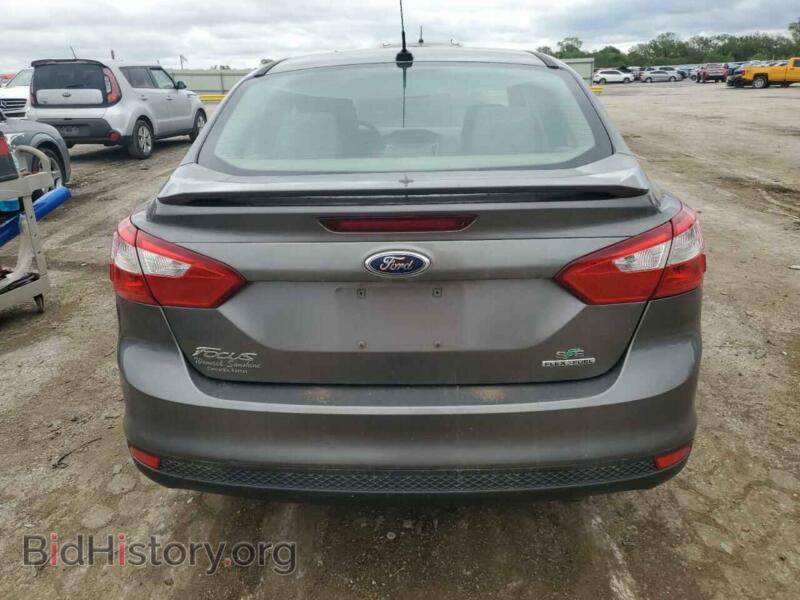 2014 Ford FOCUS (VIN 1FADP3F23EL199676) — фото 6 из 12