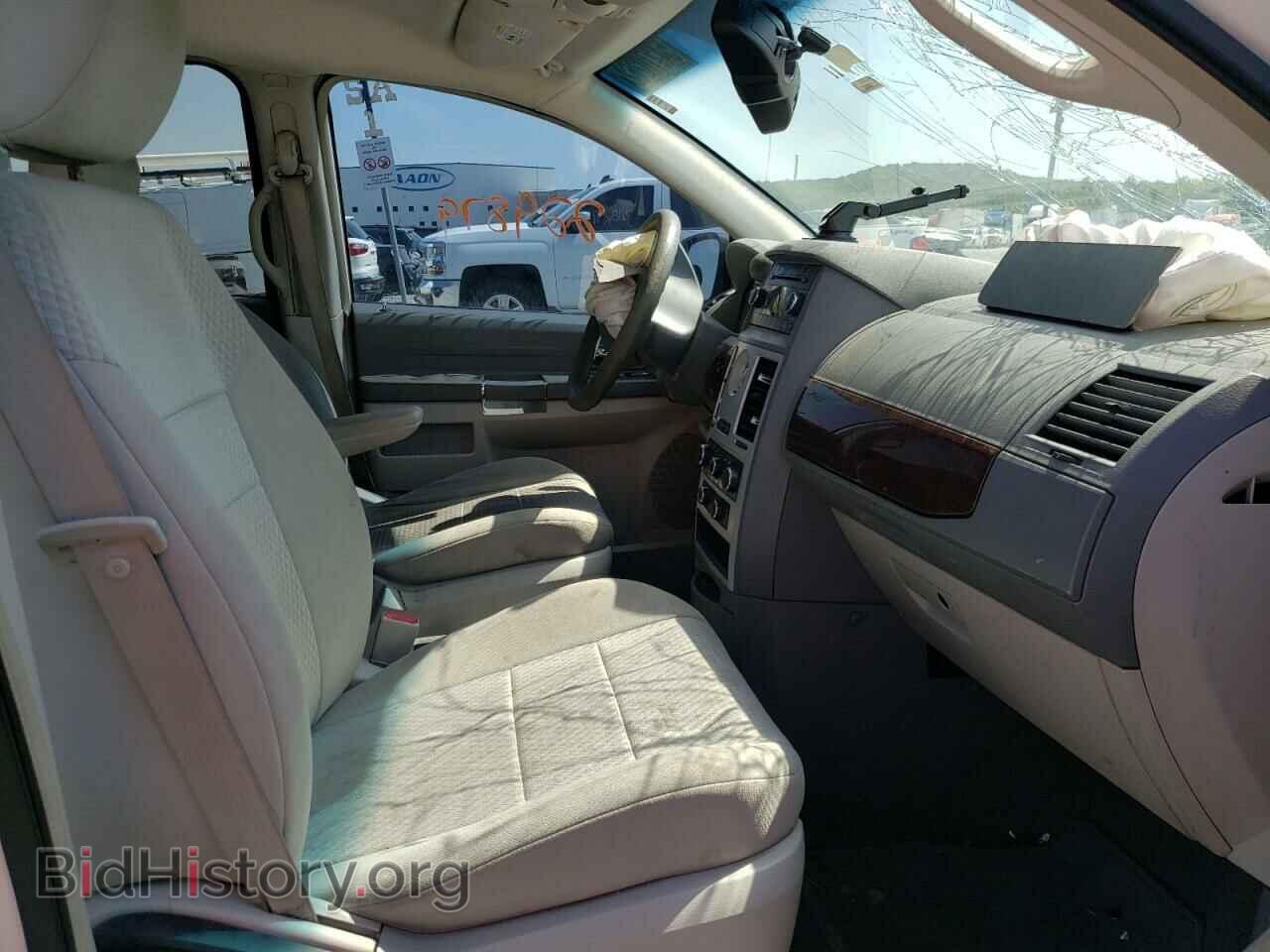 2010 CHRYSLER MINIVAN - VIN: 2A4RR4DE9AR259307 - Фото 5