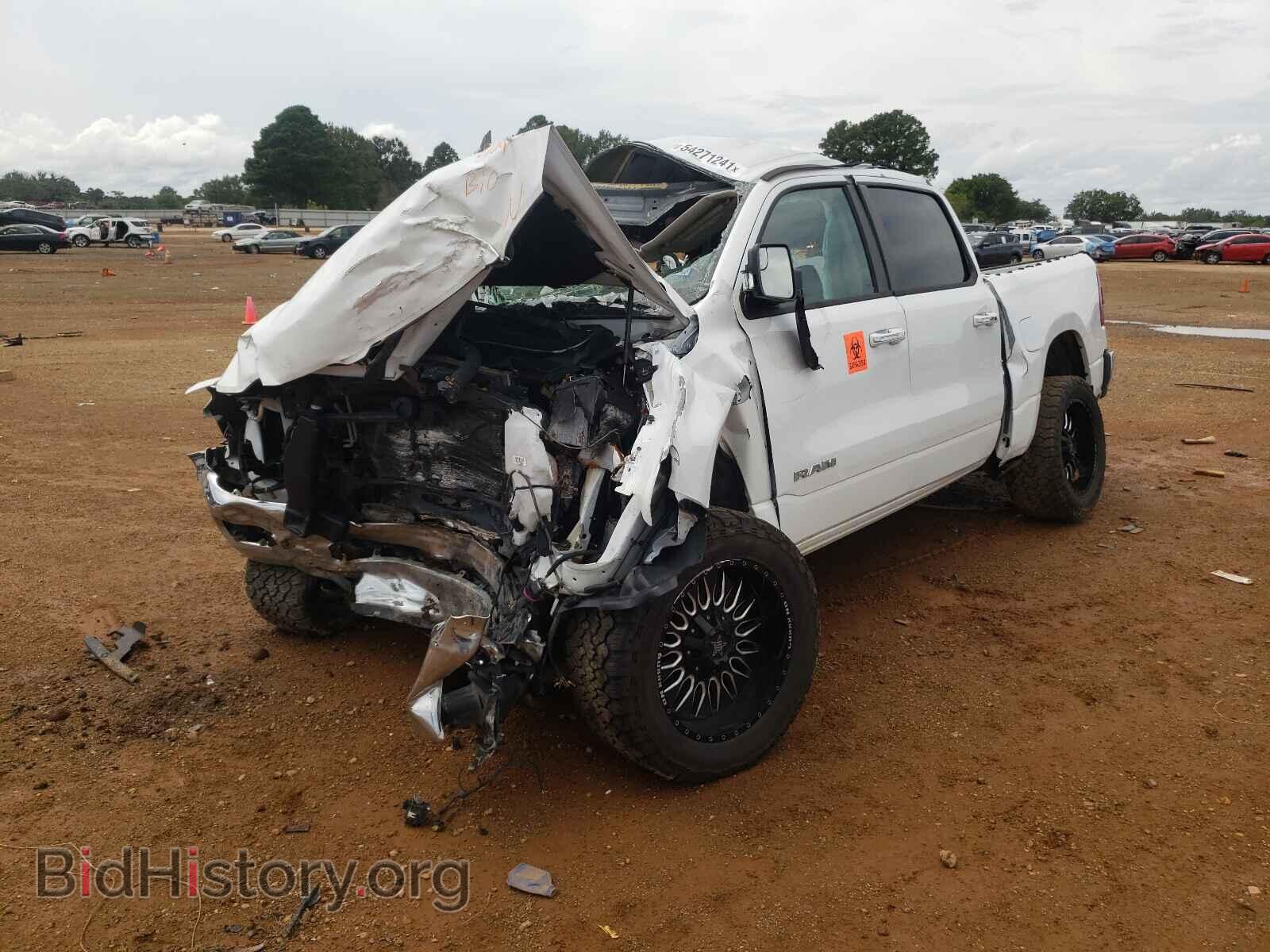 2019 RAM 1500 - VIN: 1C6SRFFT0KN570709 - Фото 2