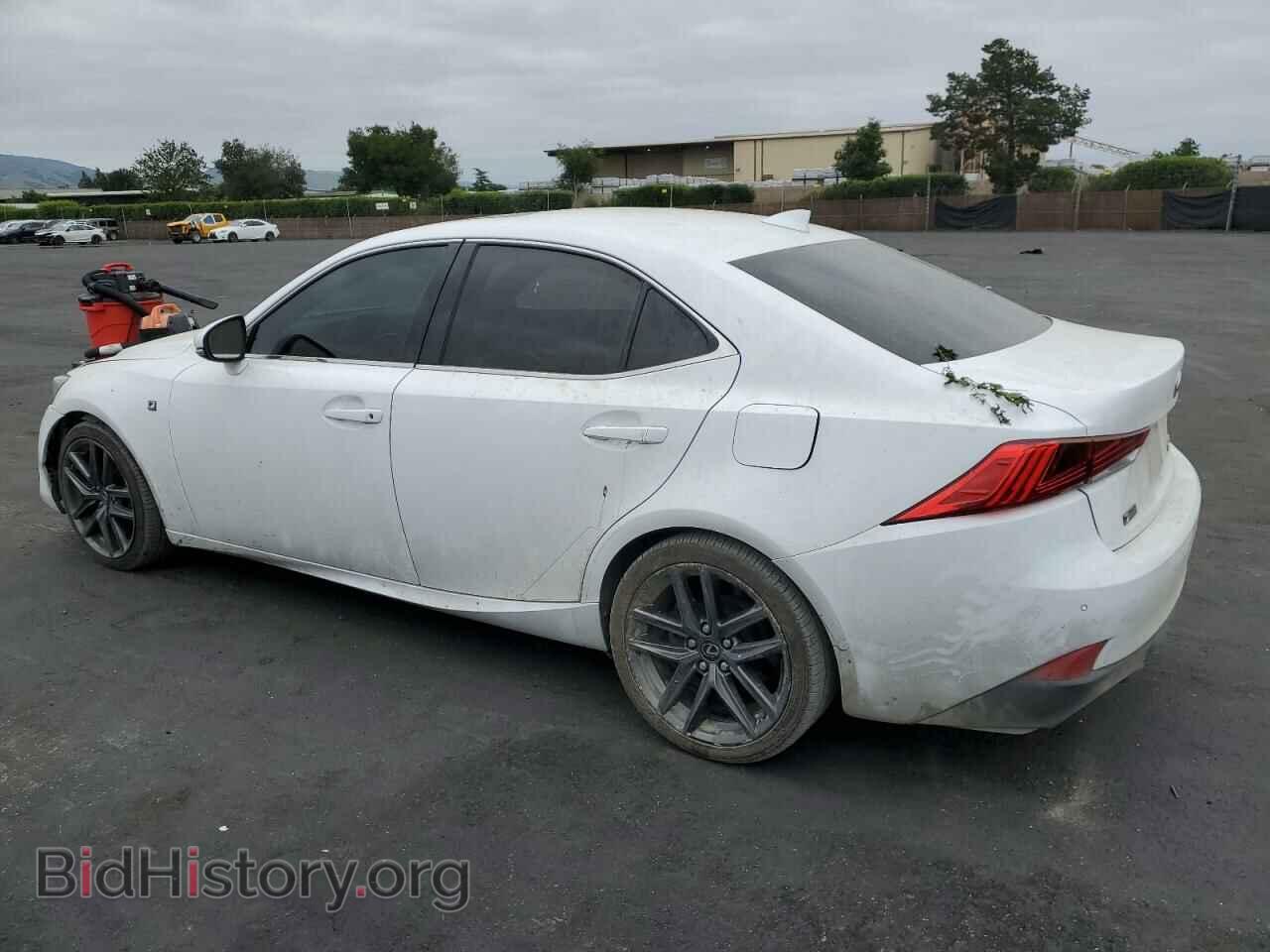 2018 LEXUS IS - VIN: JTHBA1D25J5074380 - Фото 2