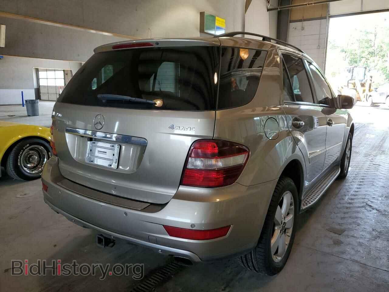 2009 MERCEDES-BENZ M-CLASS - VIN: 4JGBB86E49A500427 - Фото 4