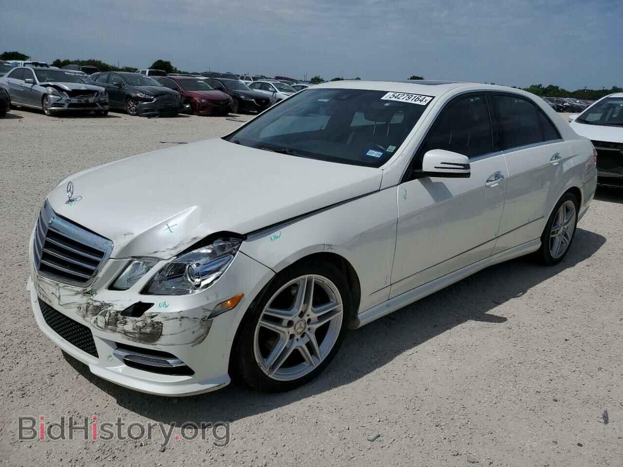 Photo WDDHF5KBXDA741081 - MERCEDES-BENZ E-CLASS 2013