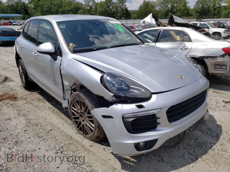 2017 Porsche CAYENNE (VIN WP1AA2A28HKA91367) — photo 1 of 9, Copart, damage: front end