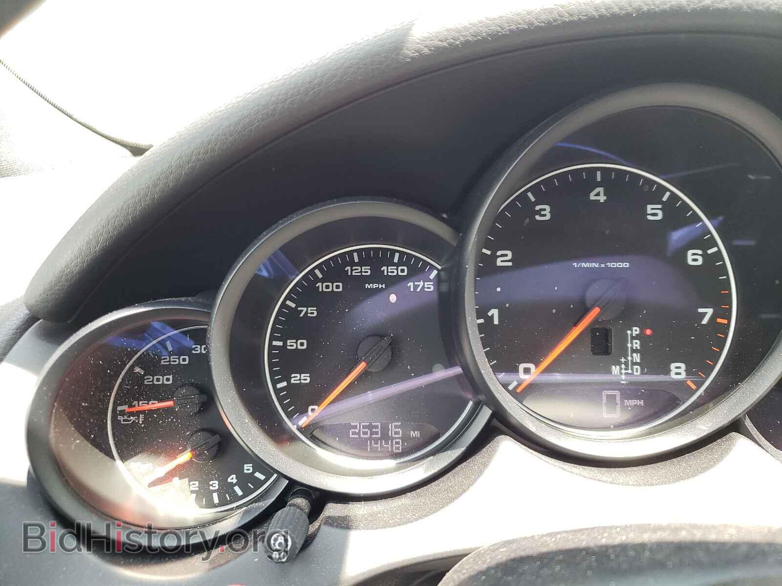 2017 PORSCHE CAYENNE - VIN: WP1AA2A28HKA91367 - Photo 8