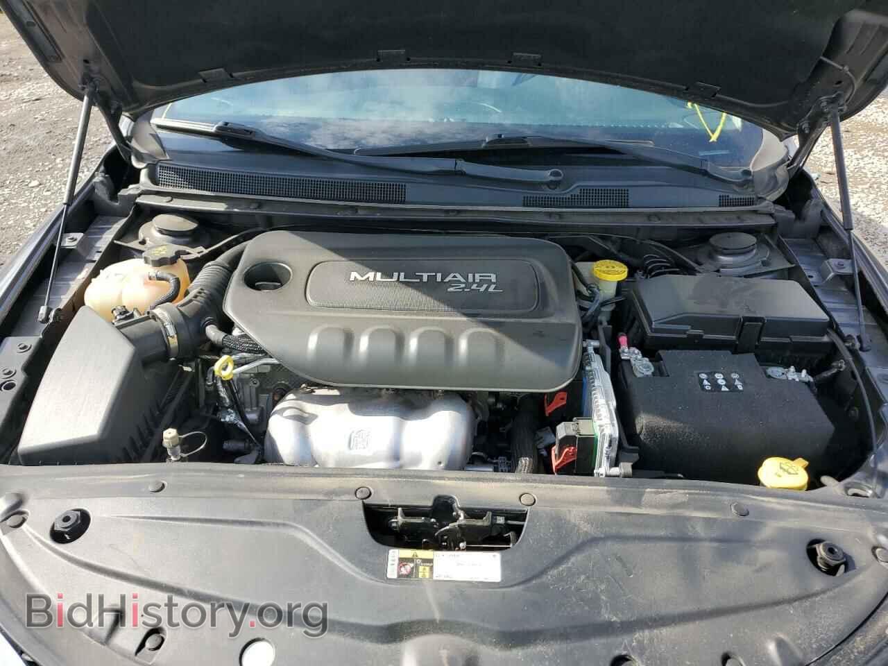 2016 CHRYSLER 200 - VIN: 1C3CCCAB6GN165784 - Фото 7