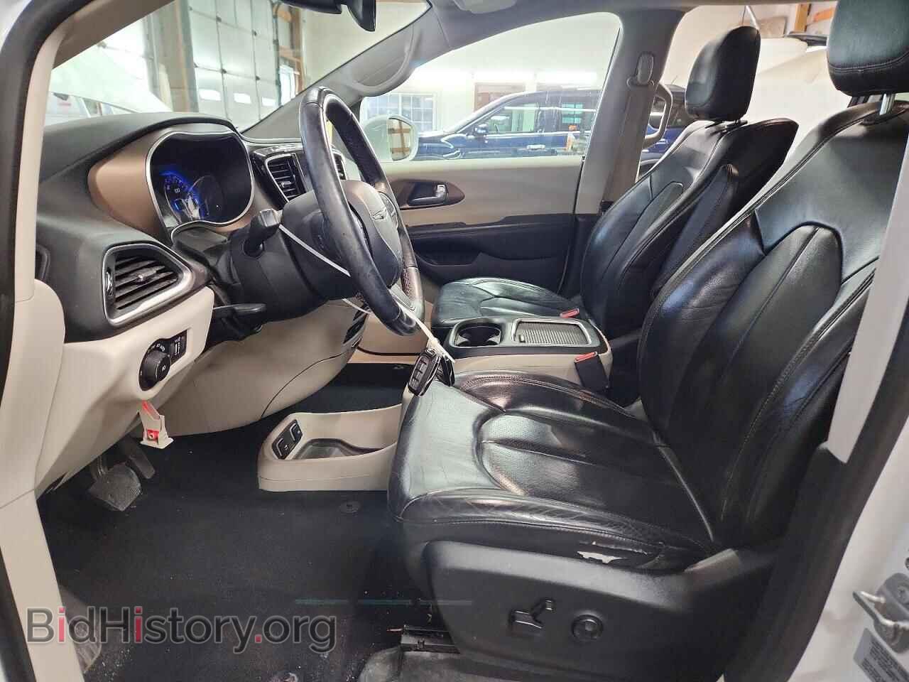2017 CHRYSLER PACIFICA - VIN: 2C4RC1EG1HR644120 - Photo 7