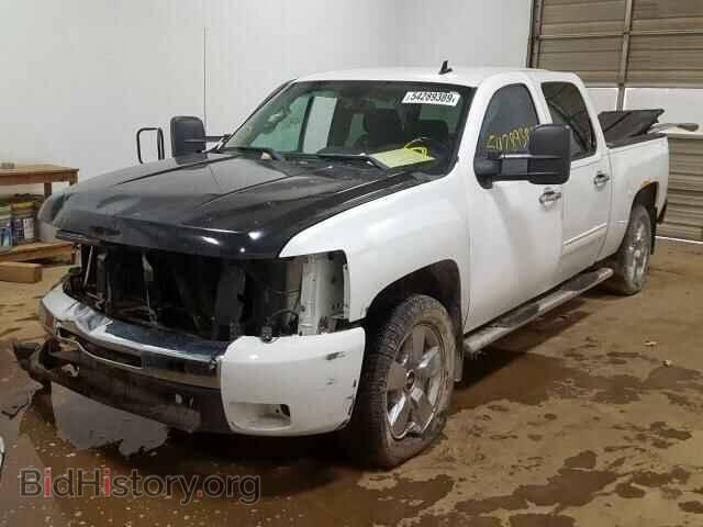 2011 CHEVROLET SILVERADO - VIN: 3GCPCSE05BG141008 - Фото 2