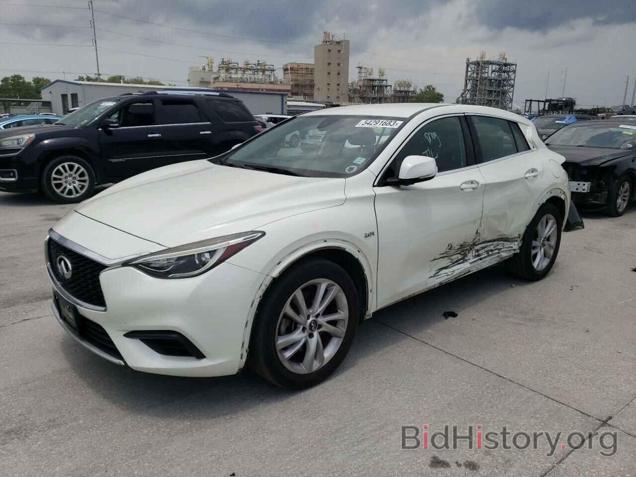 Photo SJKCH5CP4JA046273 - INFINITI QX30 2018