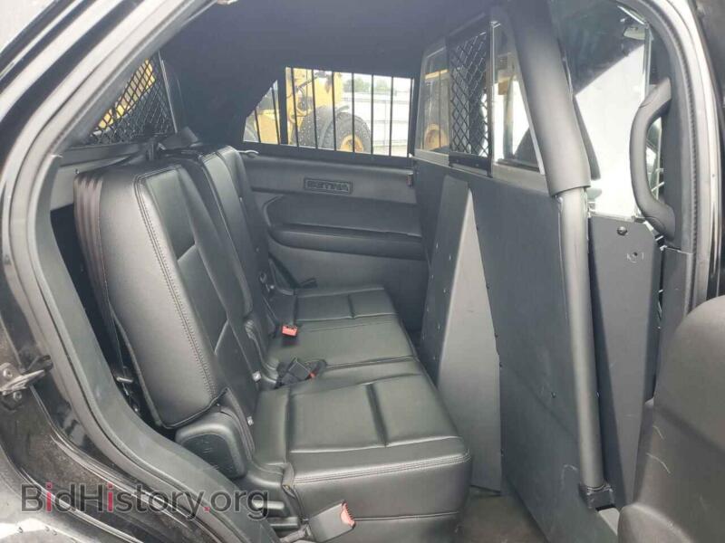 2018 Ford EXPLORER (VIN 1FM5K8AR0JGB34569) — photo 10 of 16