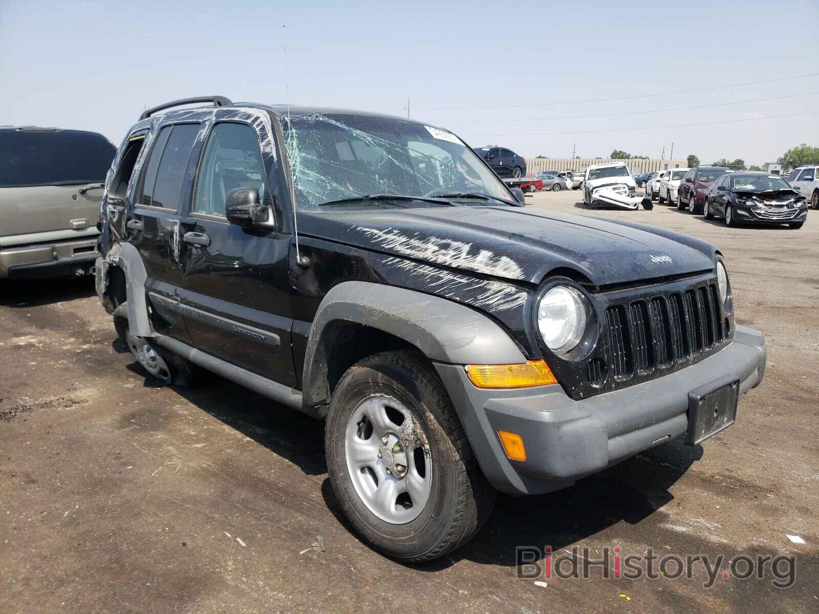 Photo 1J4GL48K06W184682 - JEEP LIBERTY 2006