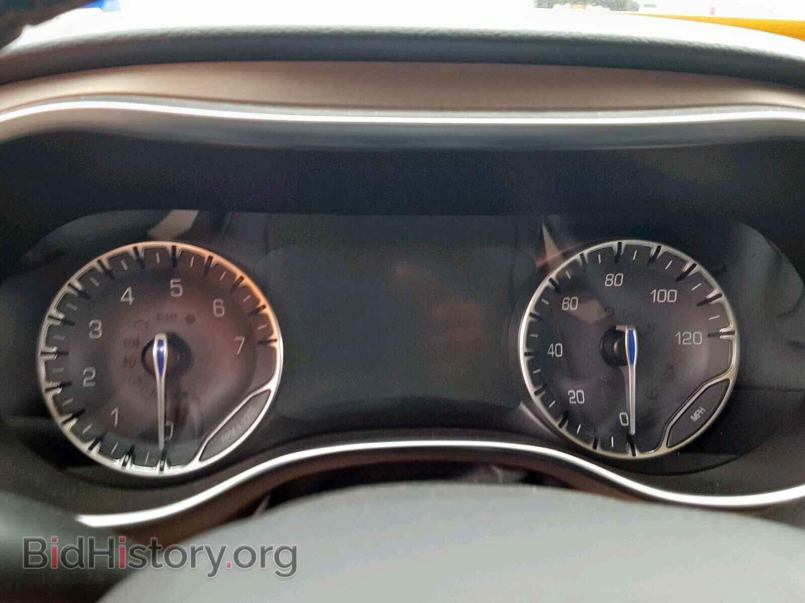 2017 CHRYSLER PACIFICA T - VIN: 2C4RC1EG8HR608523 - Photo 8