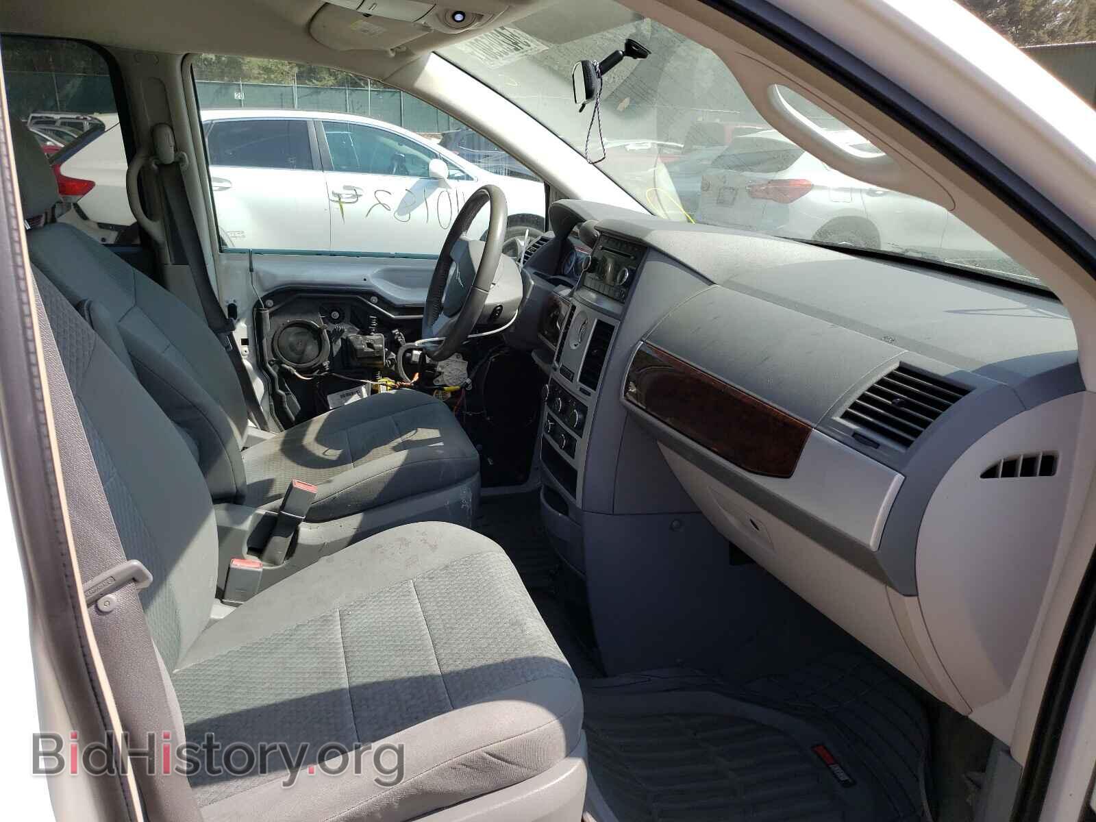2010 CHRYSLER MINIVAN - VIN: 2A4RR5D11AR359534 - Photo 5