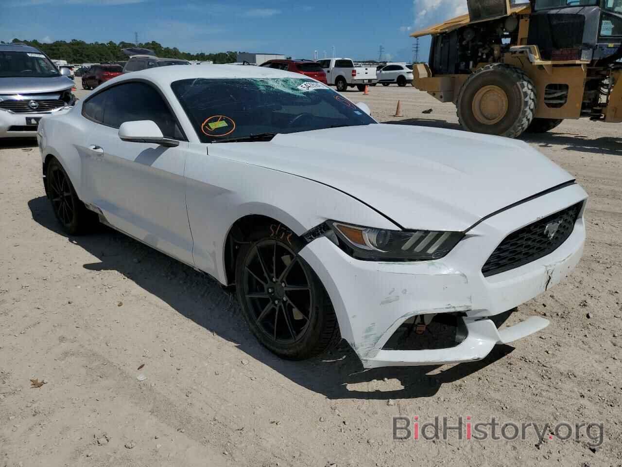 Photo 1FA6P8AM9F5417933 - FORD MUSTANG 2015