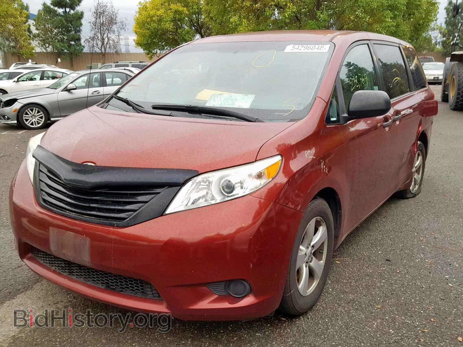 2013 TOYOTA SIENNA BAS - VIN: 5TDZK3DC8DS293236 - Photo 2