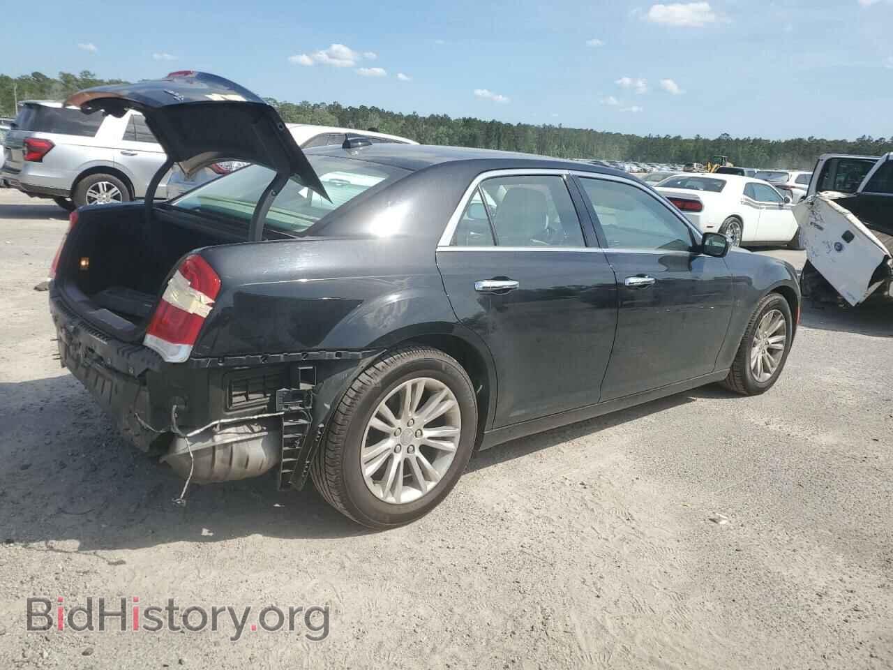 2016 CHRYSLER 300 - VIN: 2C3CCAEG3GH111166 - Фото 3