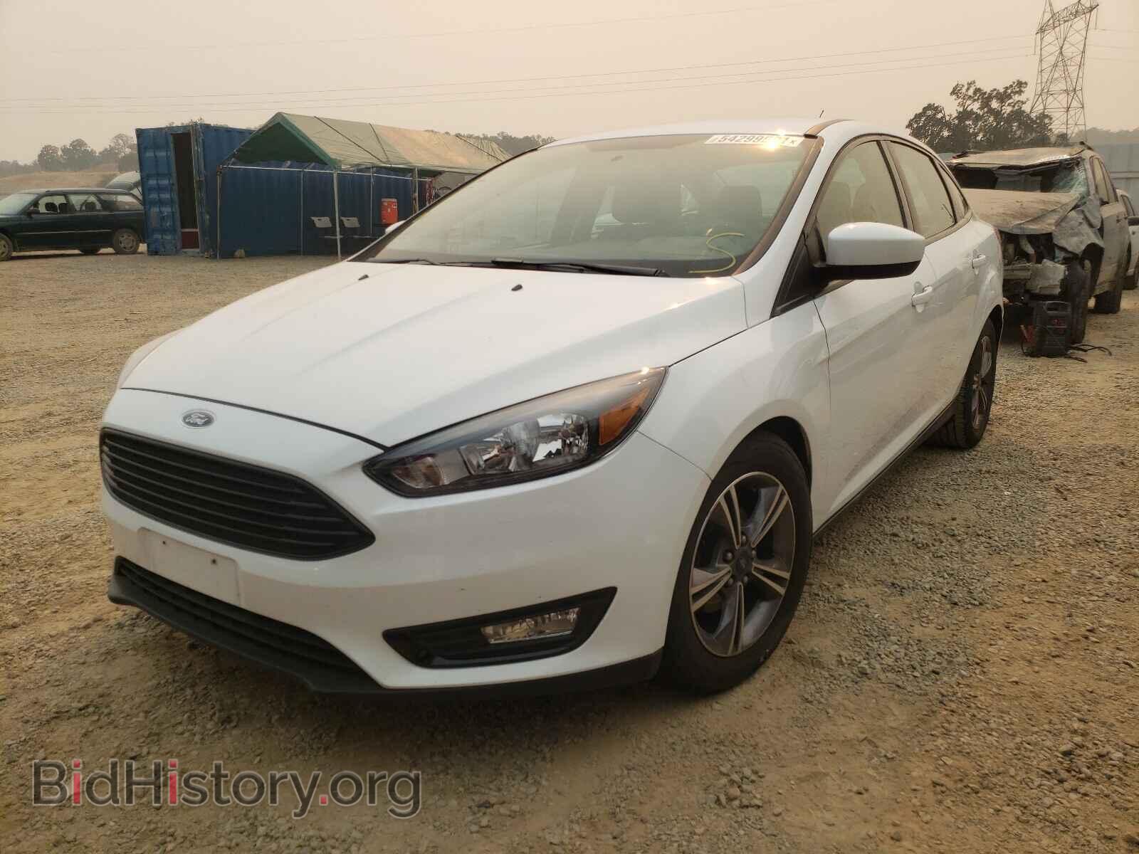 2018 FORD FOCUS - VIN: 1FADP3FE8JL224365 - Фото 2