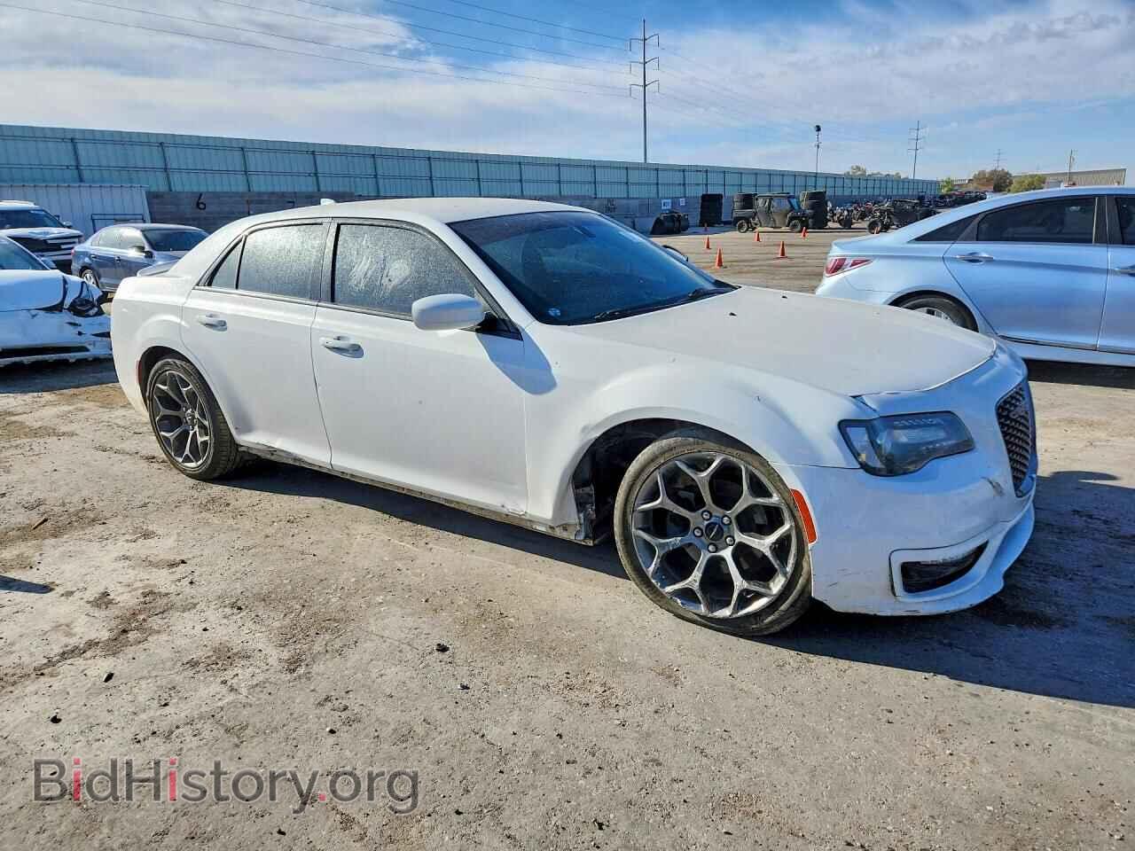 2018 CHRYSLER 300 - VIN: 2C3CCABGXJH127327 - Фото 4