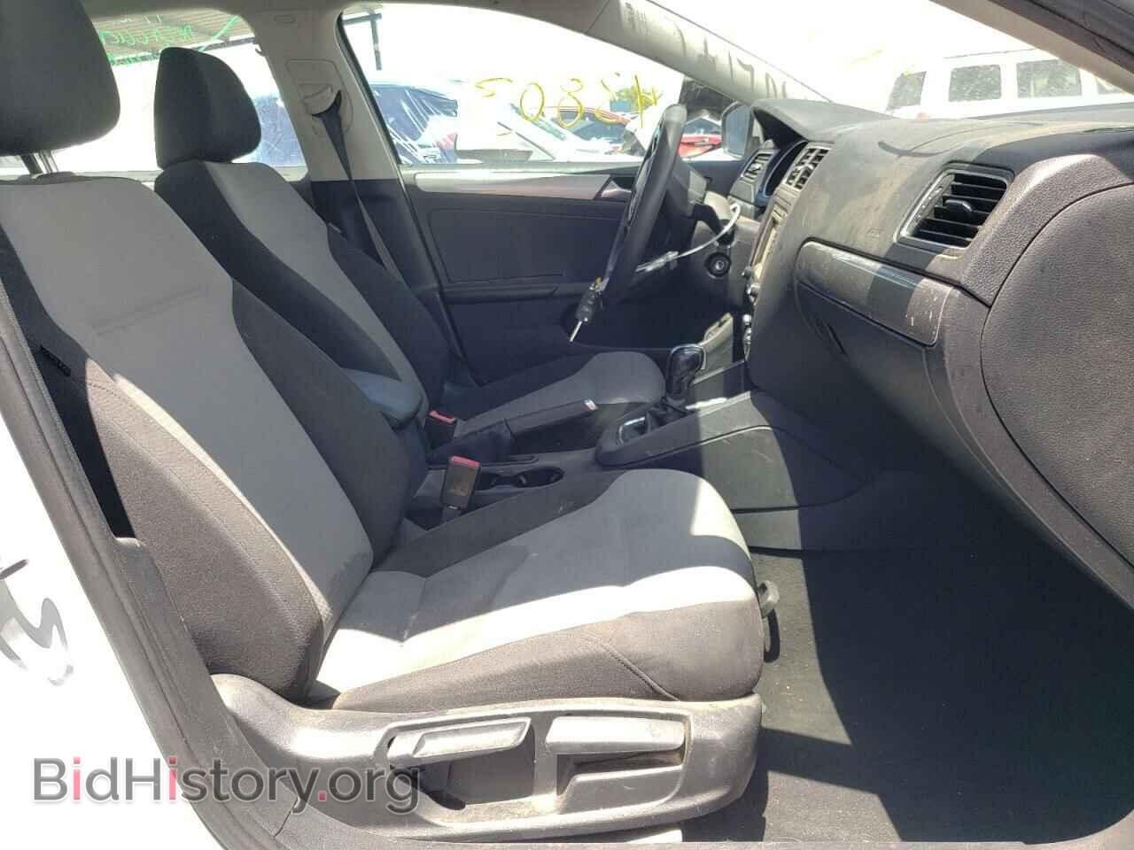 2017 VOLKSWAGEN JETTA - VIN: 3VW2B7AJ0HM356747 - Фото 5