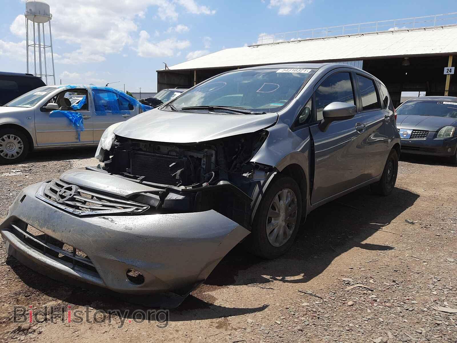 2015 NISSAN VERSA - VIN: 3N1CE2CP0FL409102 - Photo 2