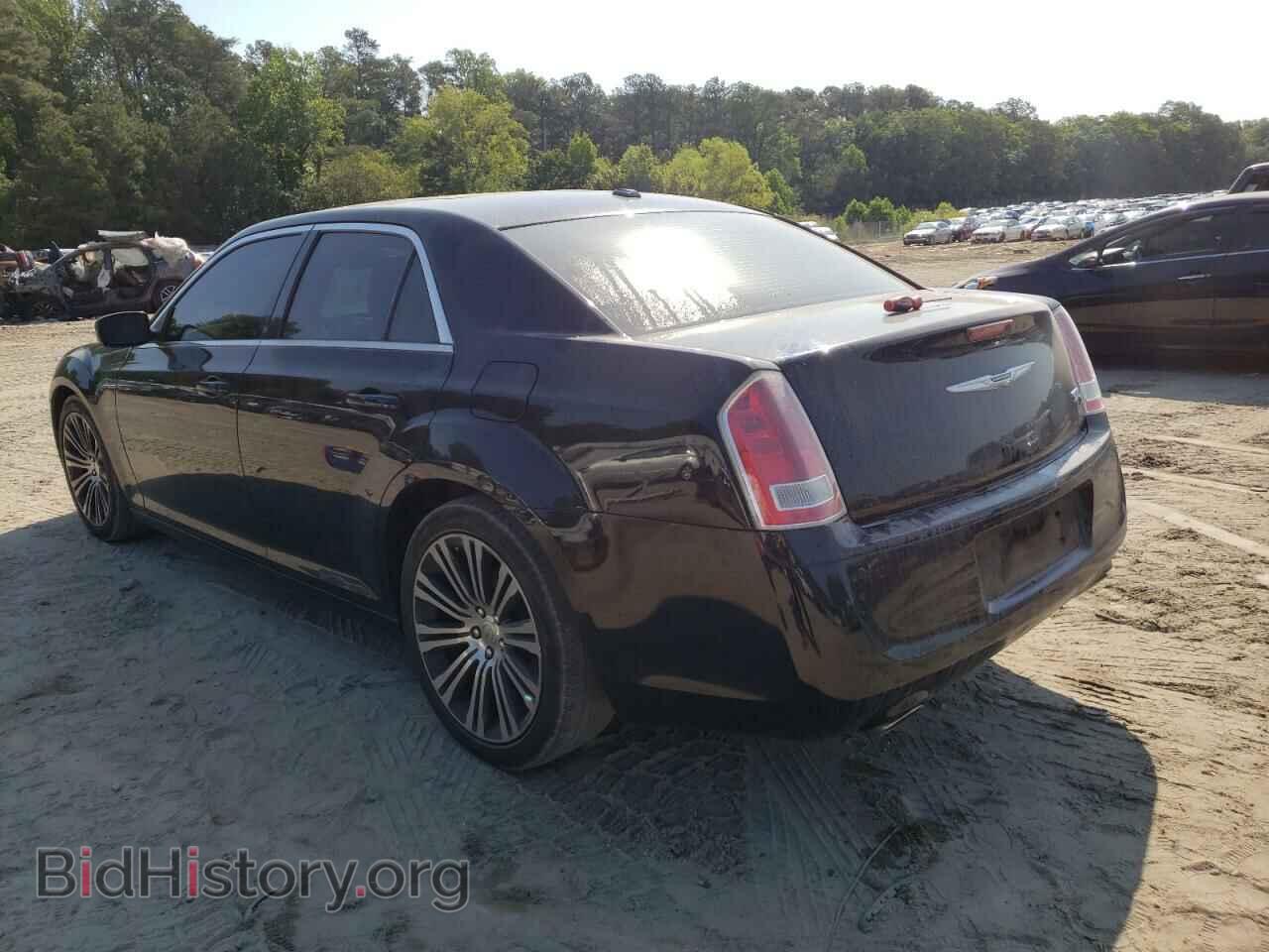 2014 CHRYSLER 300 - VIN: 2C3CCABG3EH132830 - Фото 2