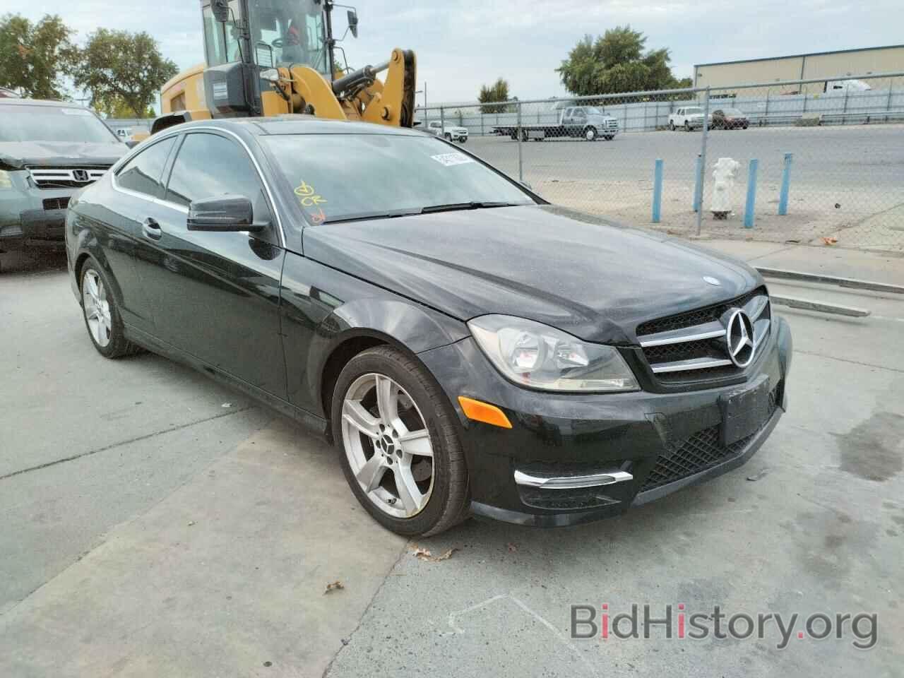 Photo WDDGJ4HB4FG358801 - MERCEDES-BENZ C-CLASS 2015