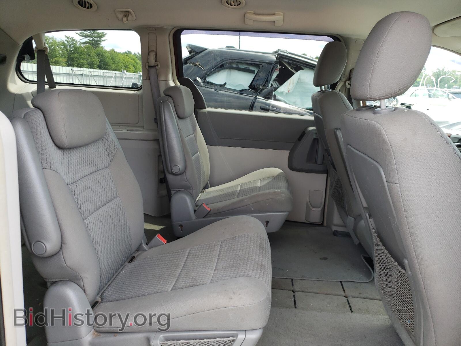 2009 CHRYSLER MINIVAN - VIN: 2A8HR54199R521366 - Фото 6