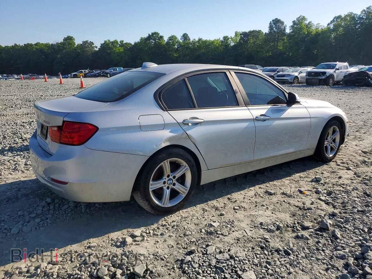 2012 BMW 3 SERIES - VIN: WBA3A5C52CF341591 - Photo 3