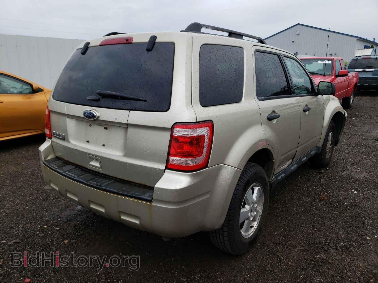 2011 FORD ESCAPE - VIN: 1FMCU0D70BKB77868 - Фото 4