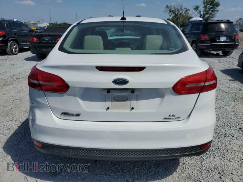 2015 Ford FOCUS (VIN 1FADP3F22FL259660) — photo 6 of 13