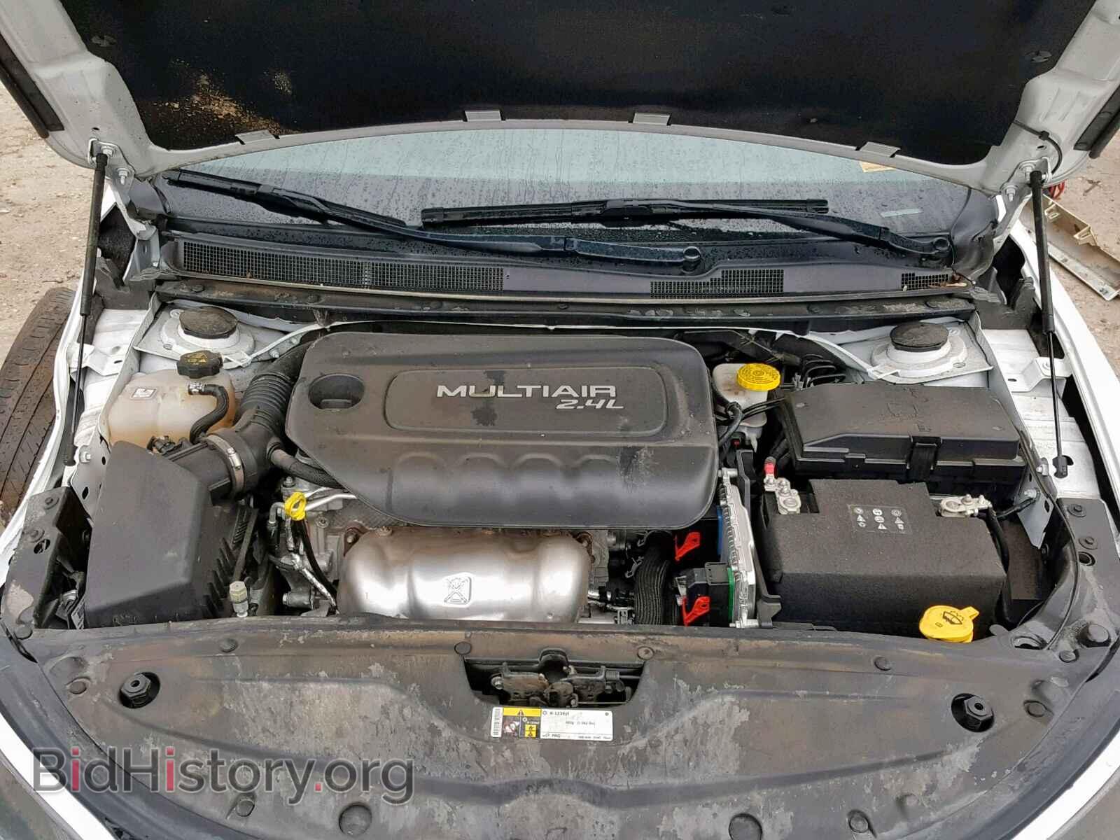 2016 CHRYSLER 200 - VIN: 1C3CCCAB1GN194271 - Фото 7