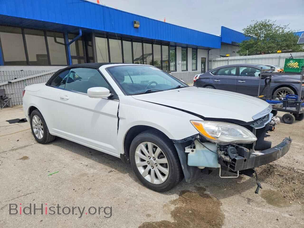 2013 CHRYSLER 200 - VIN: 1C3BCBEBXDN526770 - Photo 4