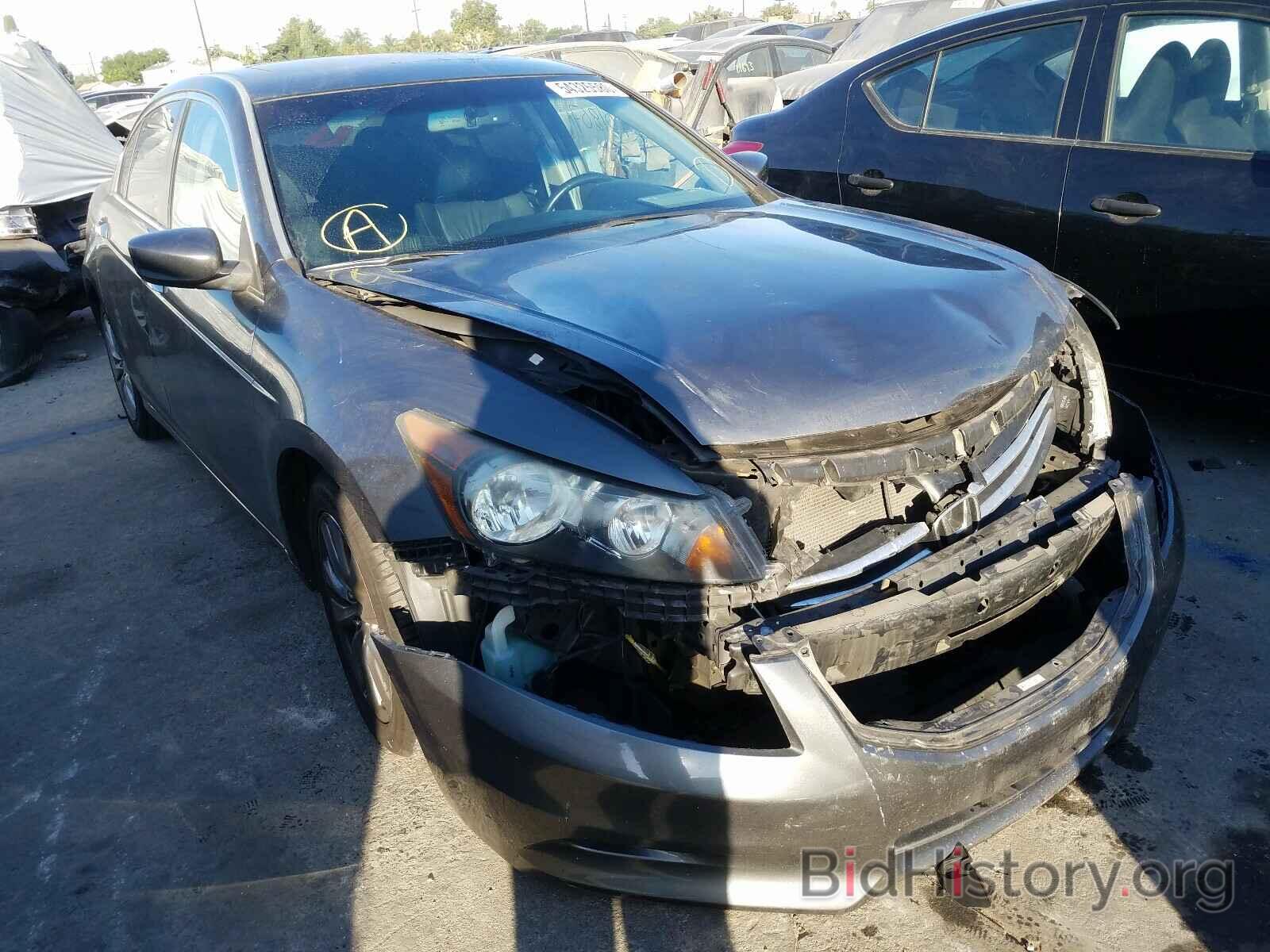 Photo 1HGCP3F80CA038206 - HONDA ACCORD 2012