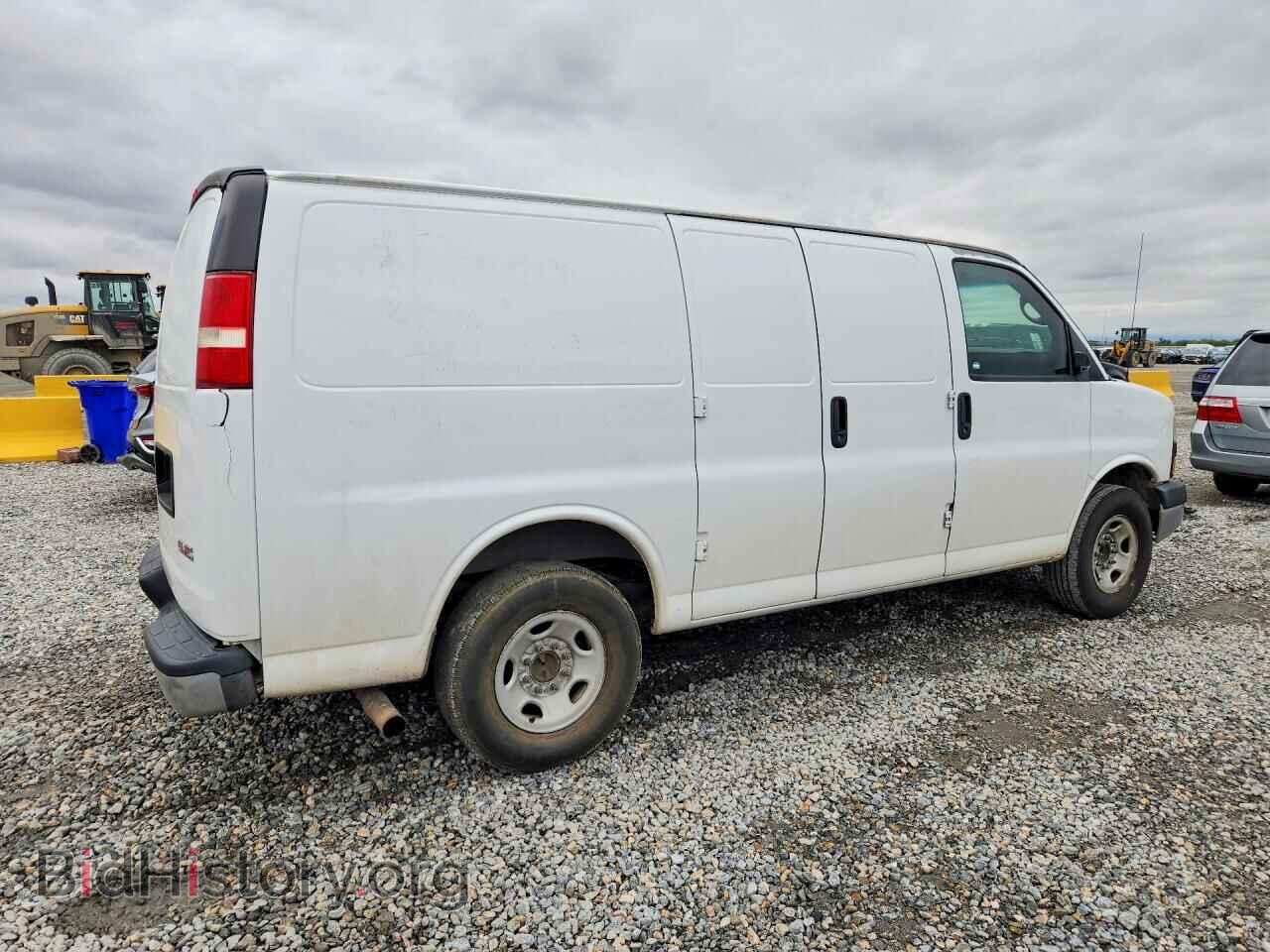 2013 GMC SAVANA - VIN: 1GTW7FBA7D1110235 - Фото 3