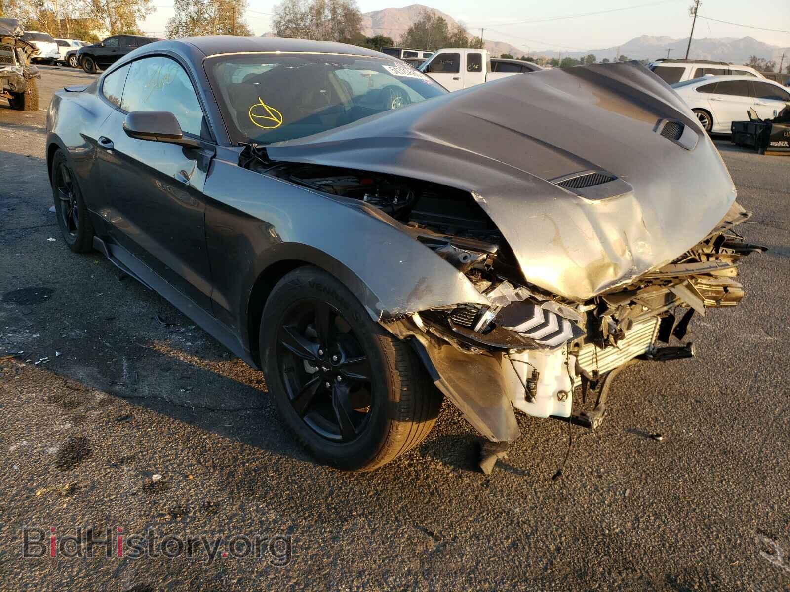 Photo 1FA6P8TH2L5134043 - FORD MUSTANG 2020