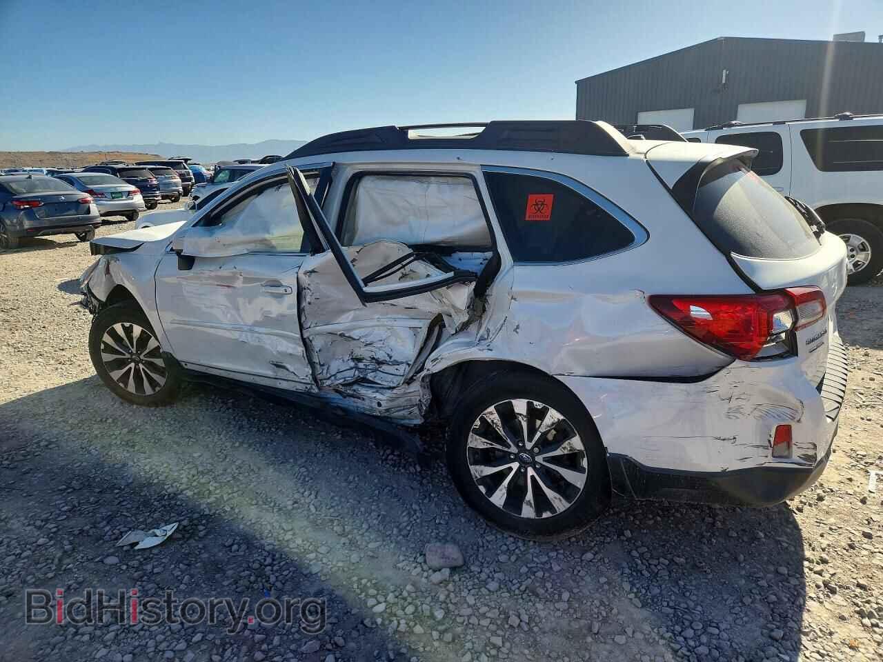 2015 SUBARU OUTBACK - VIN: 4S4BSBLCXF3210872 - Фото 2