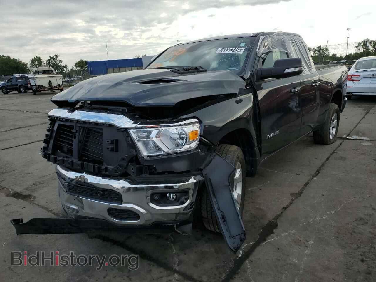 2019 RAM 1500 - VIN: 1C6SRFBTXKN764296 - Фото 2