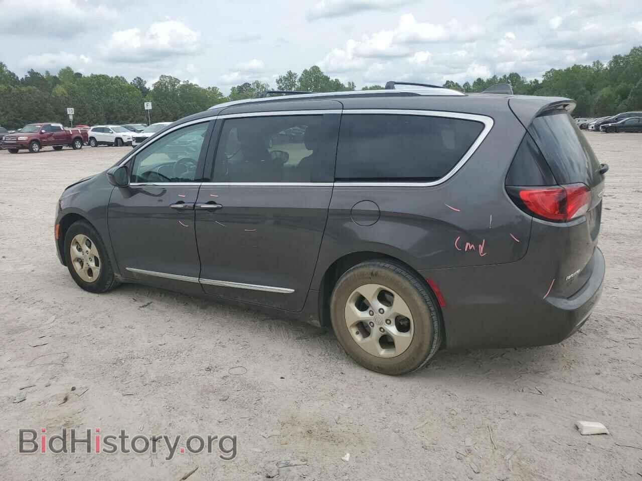 2017 CHRYSLER PACIFICA - VIN: 2C4RC1EG9HR736088 - Photo 2