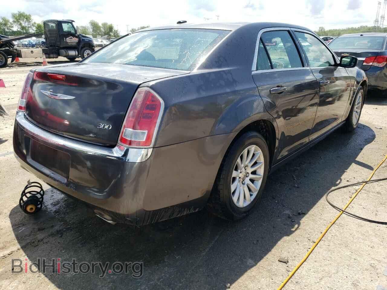 2013 CHRYSLER 300 - VIN: 2C3CCAAG4DH572880 - Фото 3