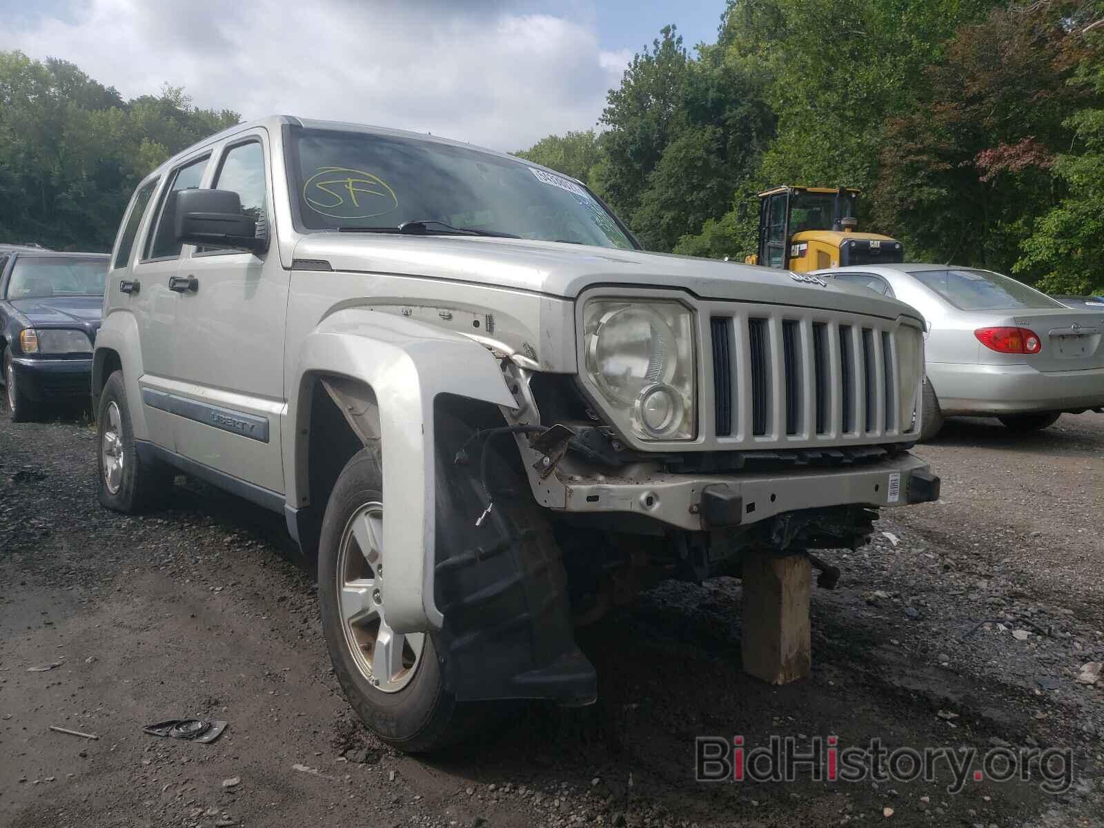 Фотография 1J8GN28K19W532684 - JEEP LIBERTY 2009