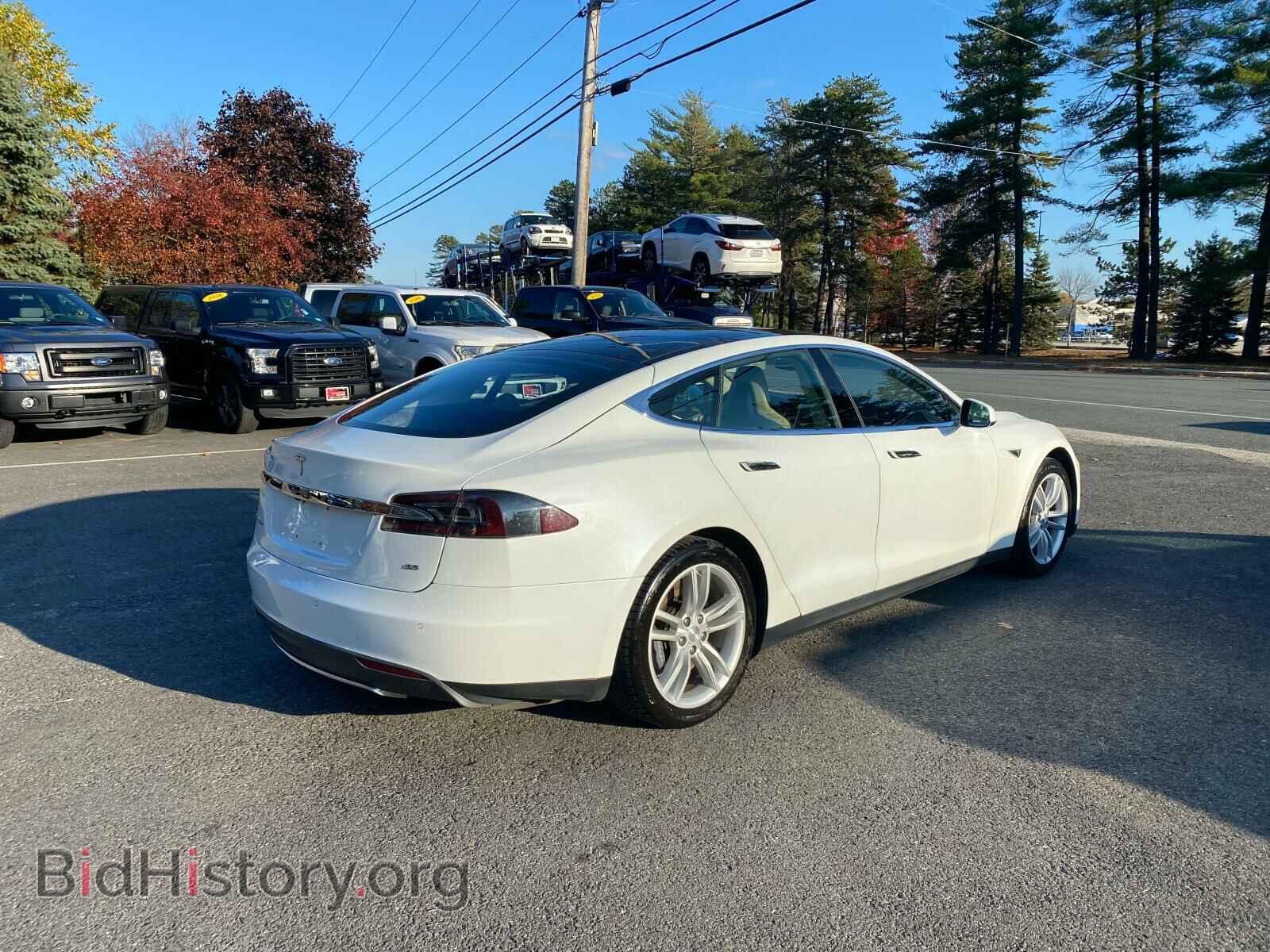 2014 TESLA MODEL S - VIN: 5YJSA1H16EFP35972 - Фото 3
