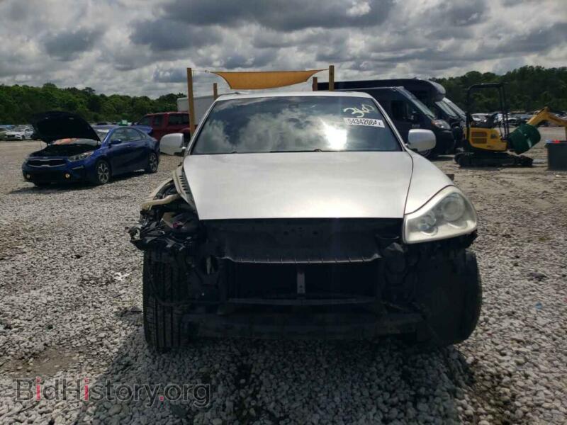 2010 Porsche CAYENNE (VIN WP1AA2AP3ALA12179) — photo 5 of 12