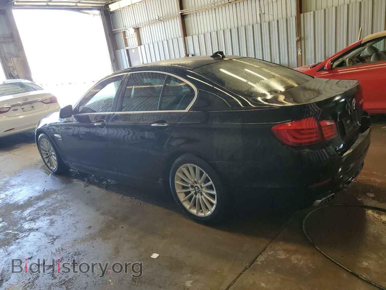 2011 BMW 5 SERIES - VIN: WBAFU9C55BC786578 - Фото 2