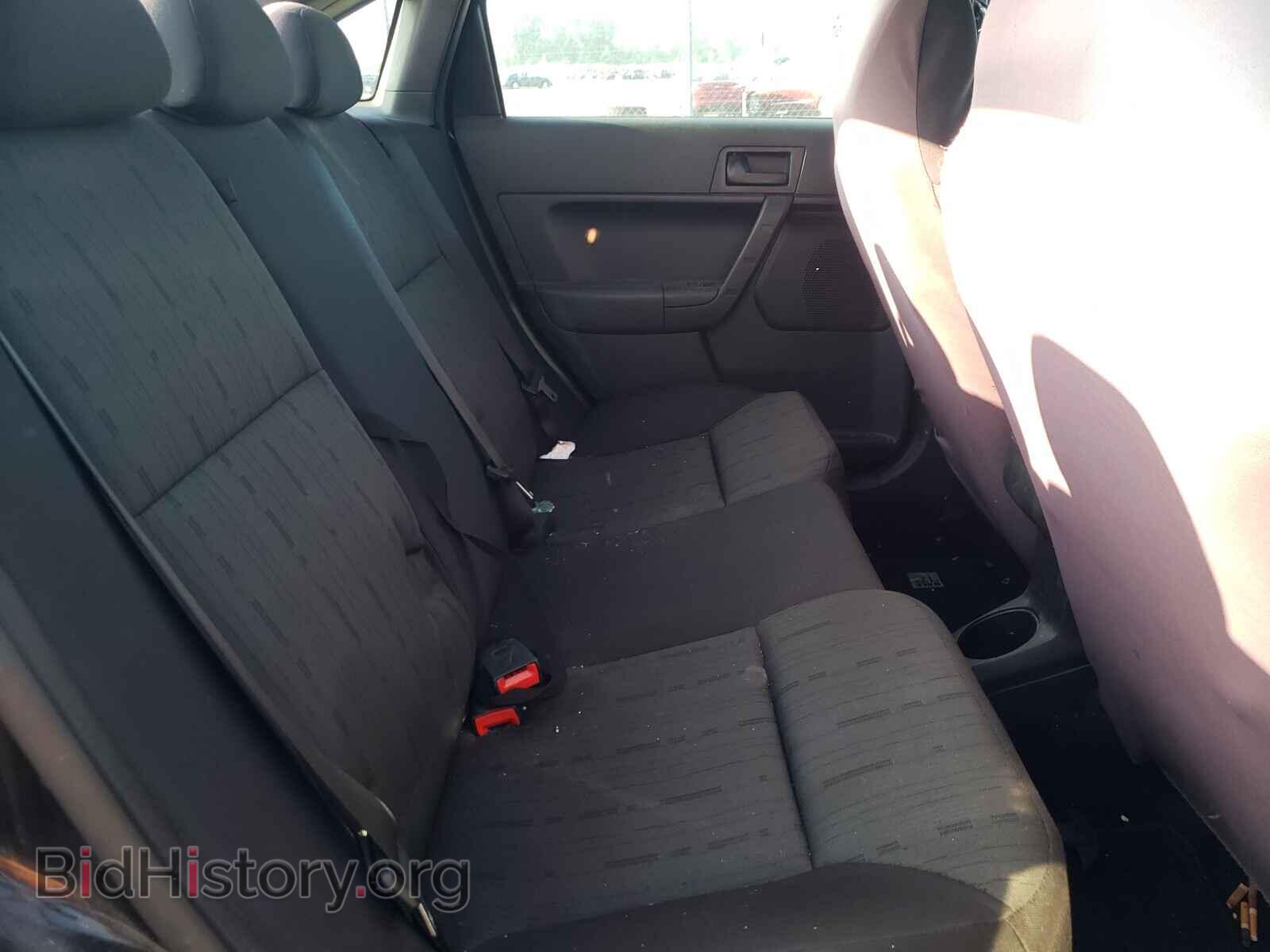 2011 FORD FOCUS - VIN: 1FAHP3FN0BW163773 - Photo 6