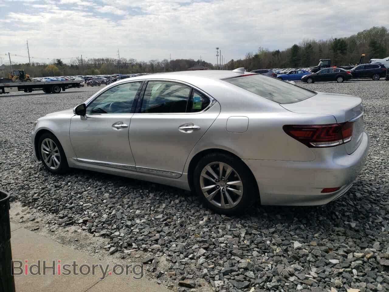 2015 LEXUS LS460 - VIN: JTHCL5EF3F5025404 - Photo 2