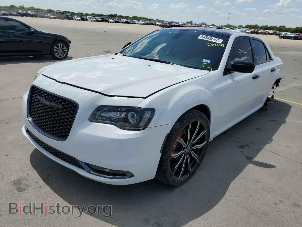2018 CHRYSLER 300 - VIN: 2C3CCAGG3JH267549 - Фото 2